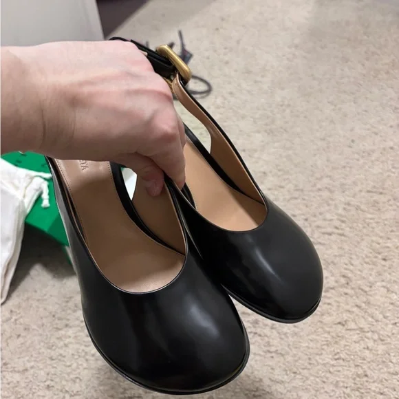 Bottega Veneta Black Leather Slingback Heels with Gold Buckle - Picture 12 of 13